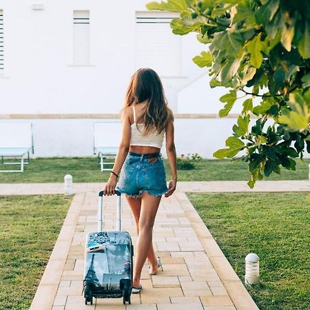 B&B Domus Terra Mare Торе Сан Джовани Удженто Екстериор снимка