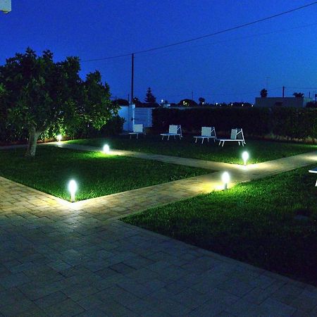 B&B Domus Terra Mare Торе Сан Джовани Удженто Екстериор снимка