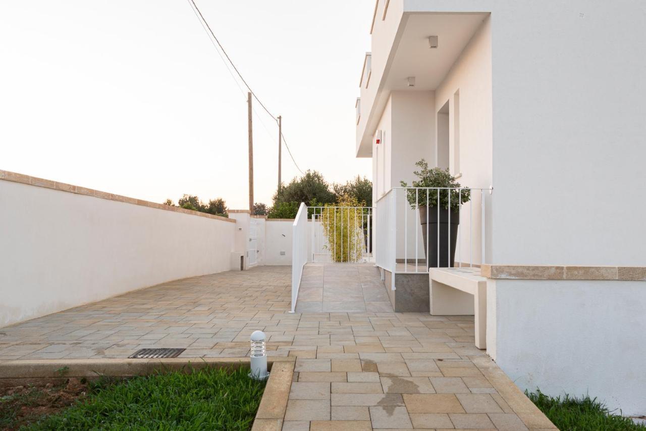 B&B Domus Terra Mare Торе Сан Джовани Удженто Екстериор снимка