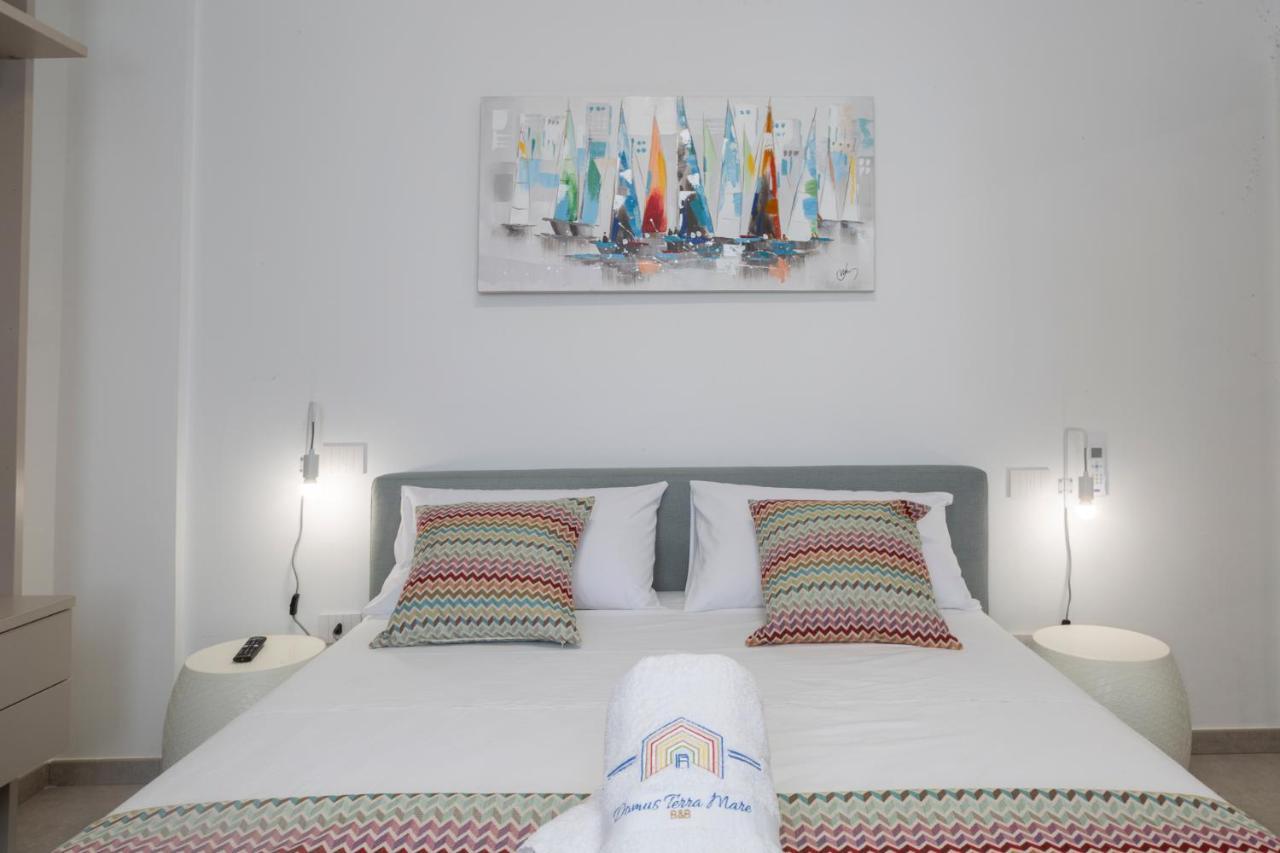 B&B Domus Terra Mare Торе Сан Джовани Удженто Екстериор снимка