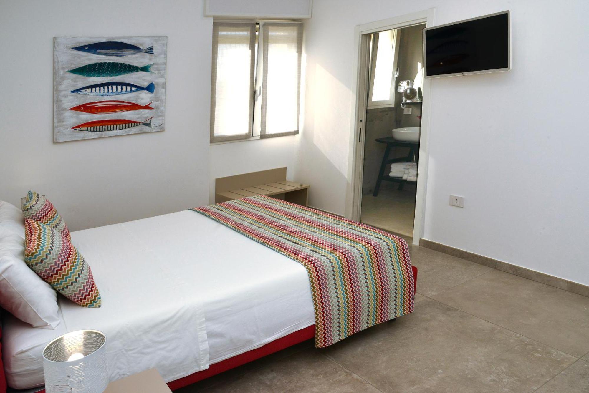 B&B Domus Terra Mare Торе Сан Джовани Удженто Екстериор снимка